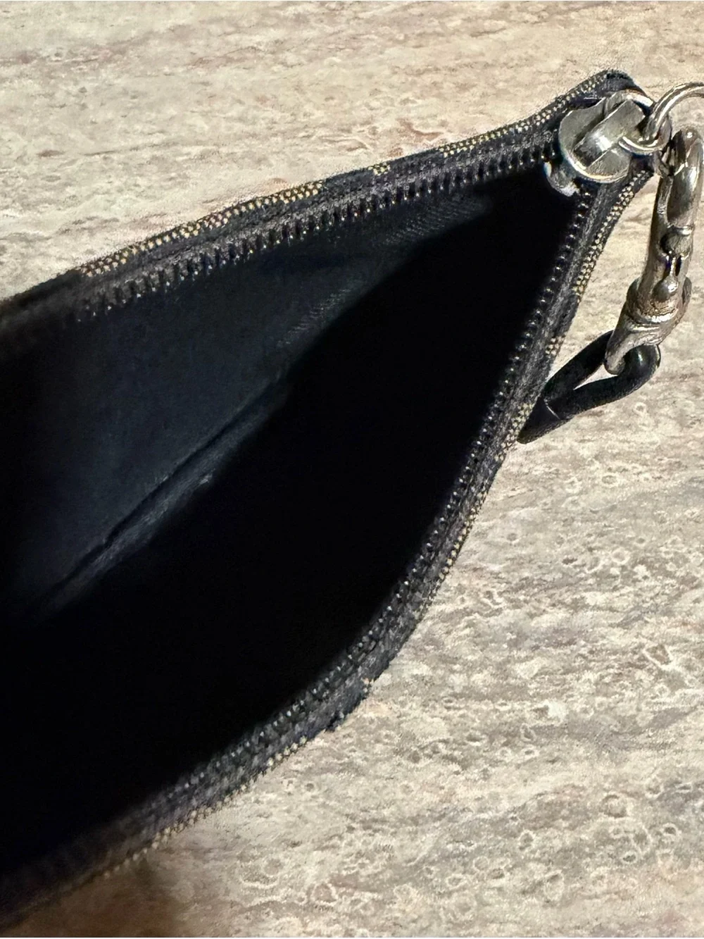 Coach wristlet signature