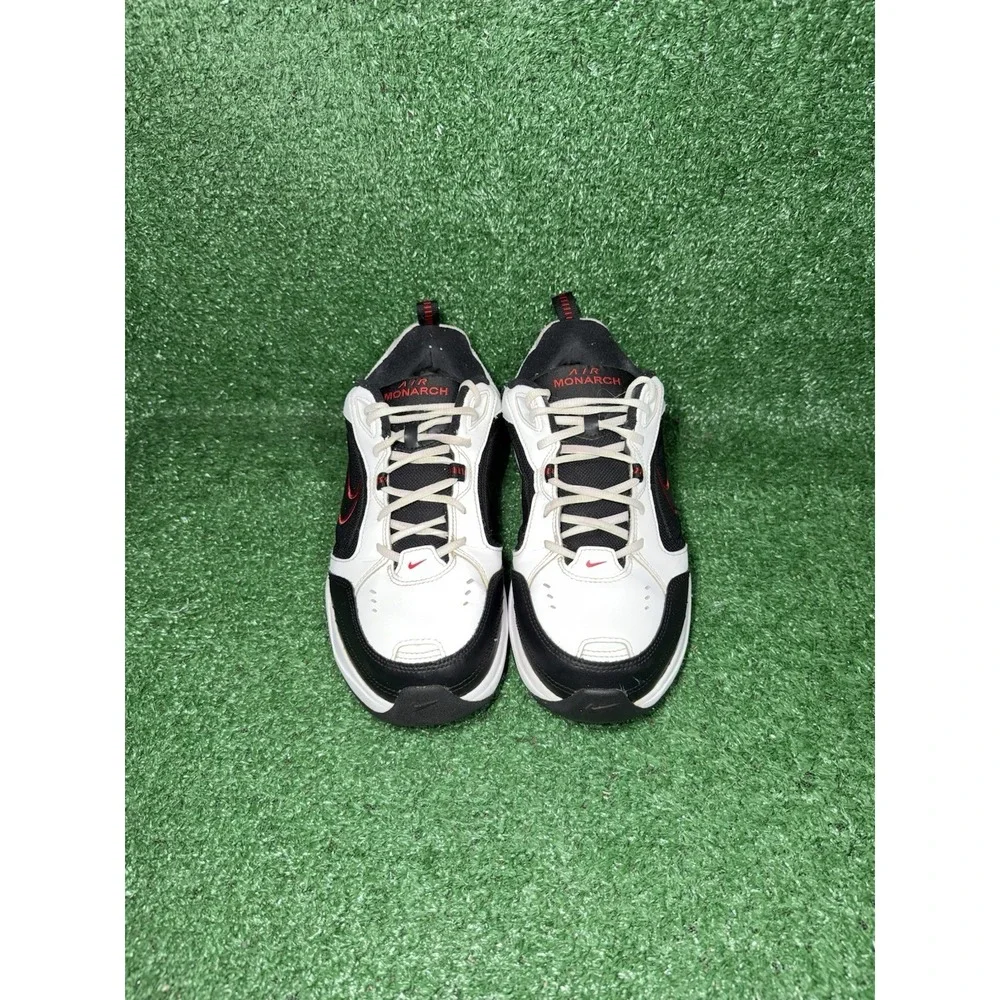 Nike air monarch