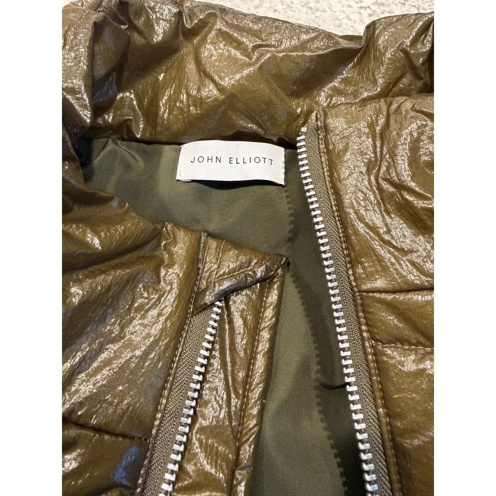 John Elliott Mens Olive Green Crinkle High Shine Quilted Puffer Jacket Size 4 XL