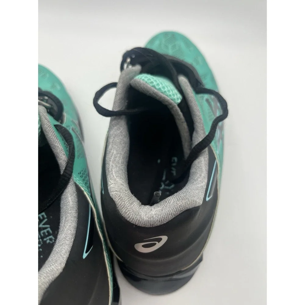Asics shaft featuring