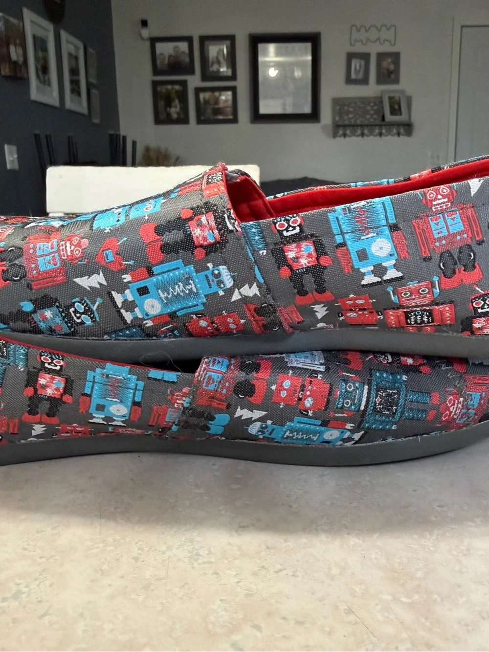 BOBS from Skechers please look