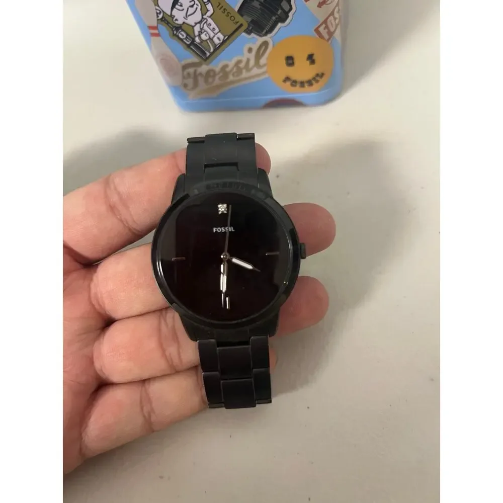 Fossil minimalist black