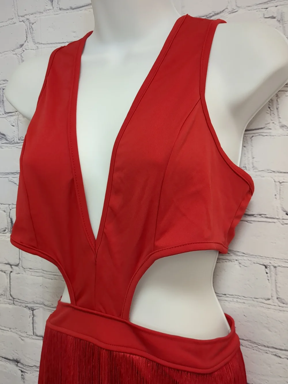 N/A standout red