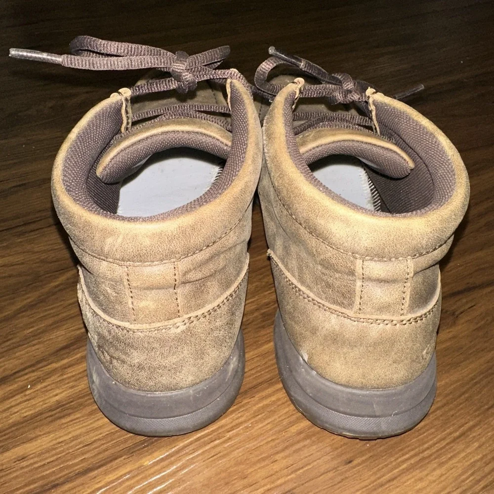 Ariat missing insoles