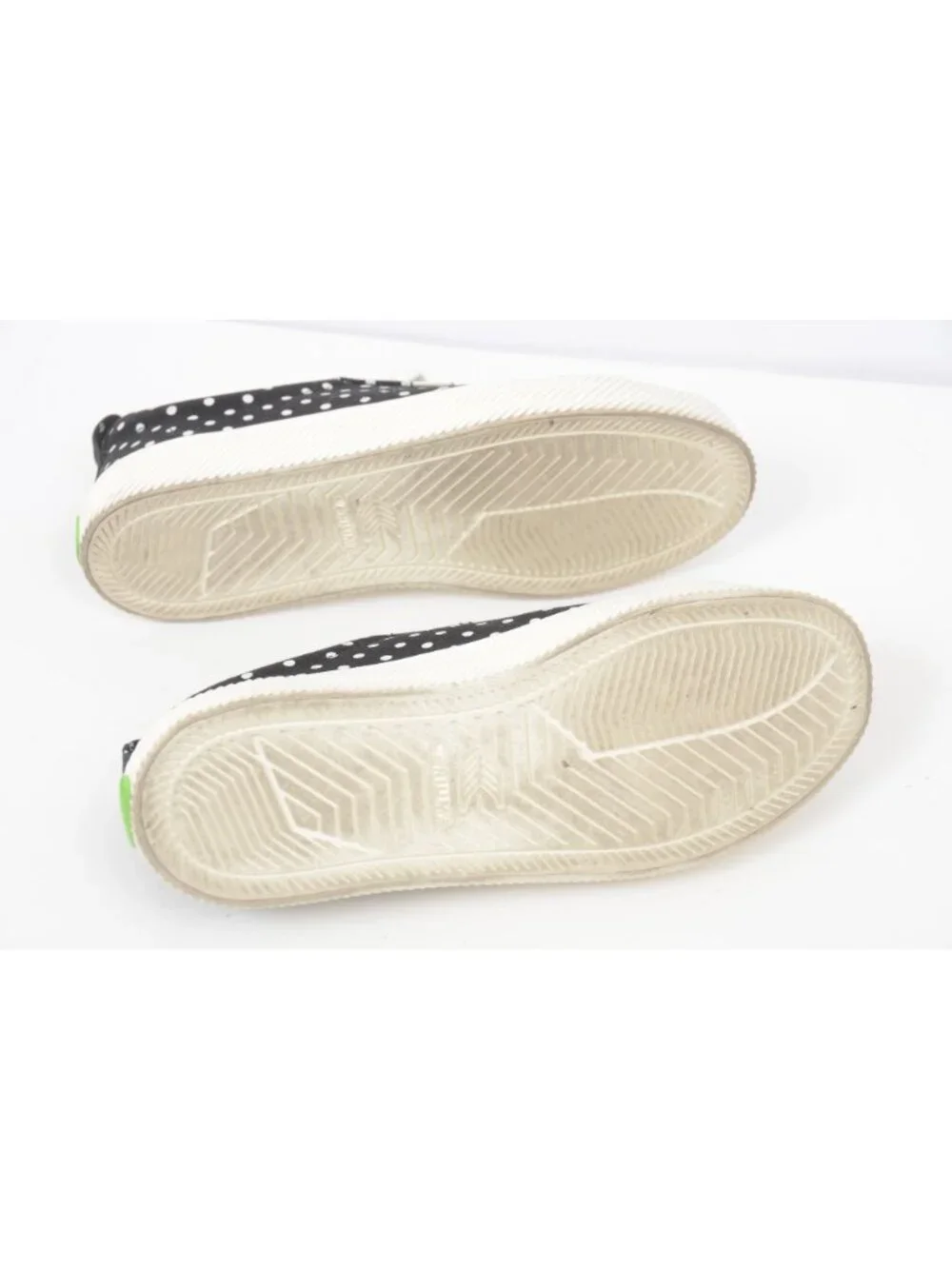 Cariuma OCA Low Canvas Sneakers 100% Vegan Lightweight Sustainable Women's 7