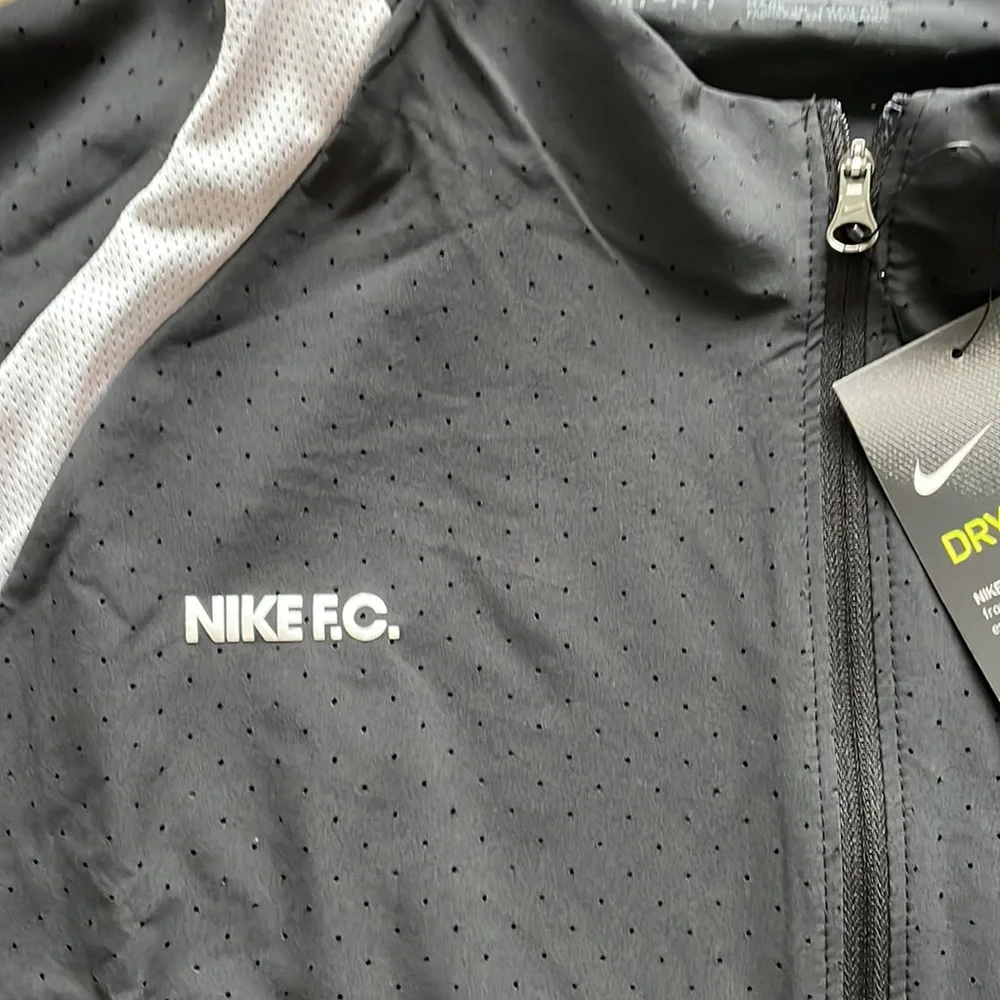 Nike nwt fc