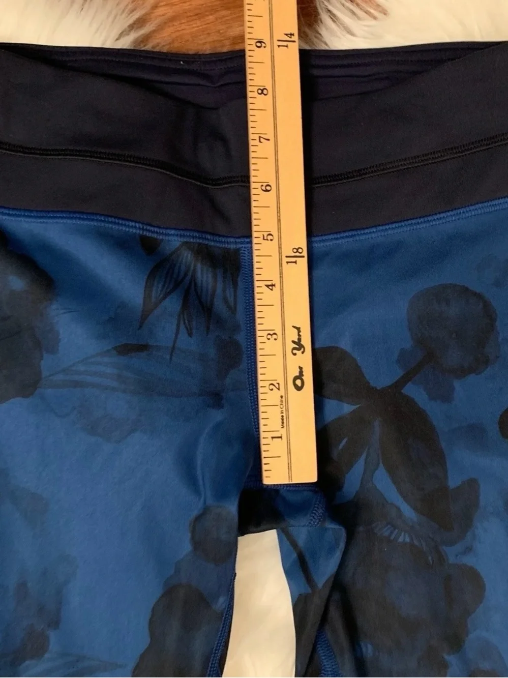 Lululemon Run Inspire Crop 22” Jumbo Inky Blue Floral Inkwell Sz 4 Activewear