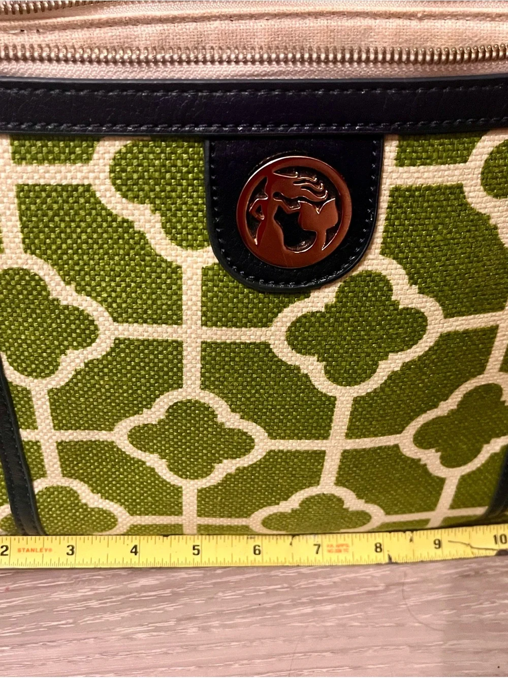 Spartina 449 Green and Cream Patterned  Purse