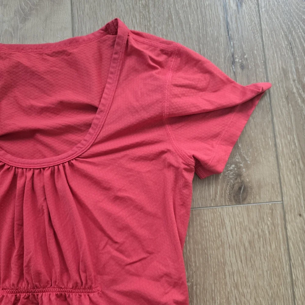 Lululemon Athletic Top Red T Shirt Short Sleeve Size 6