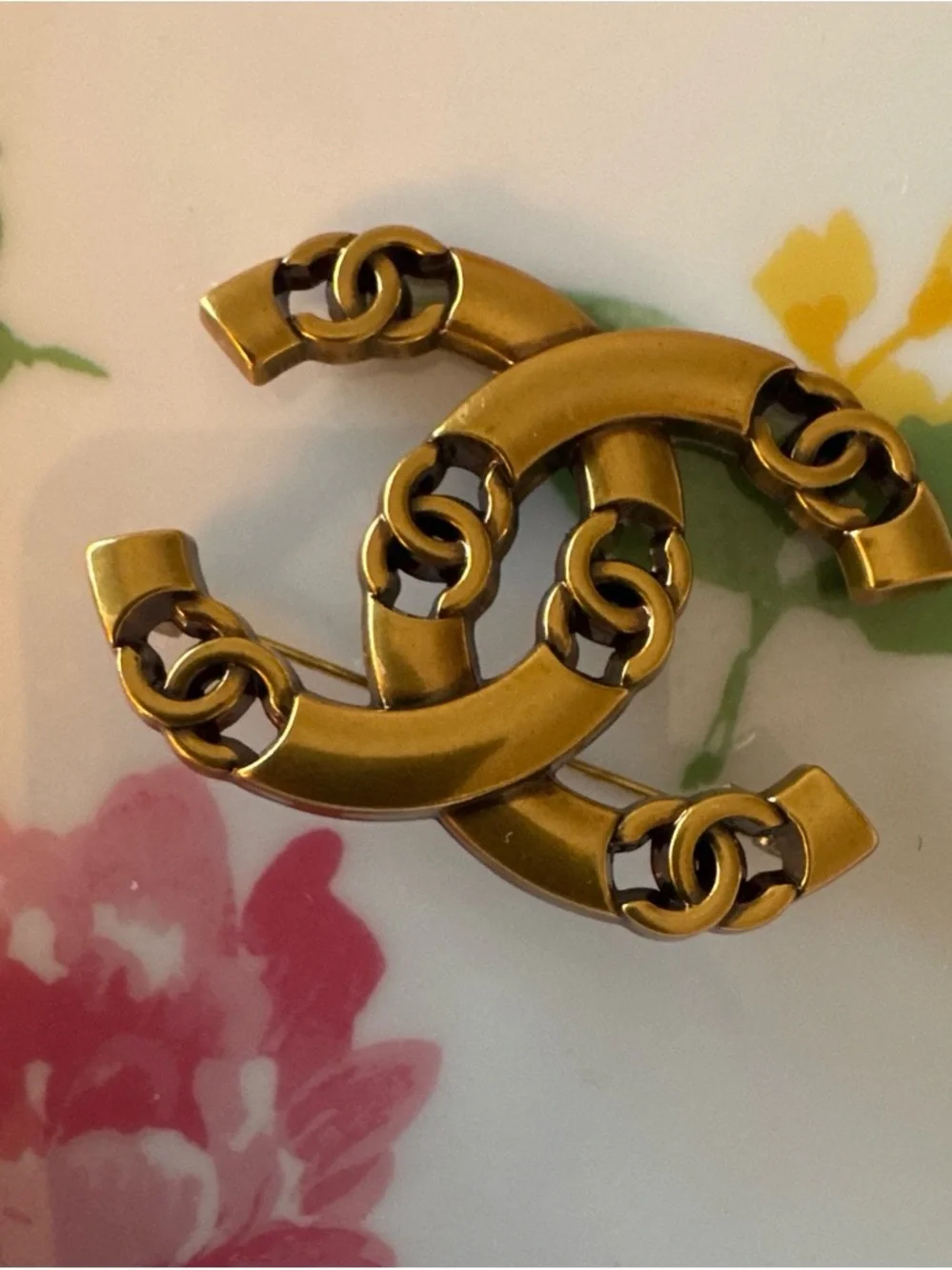 None stylish gold