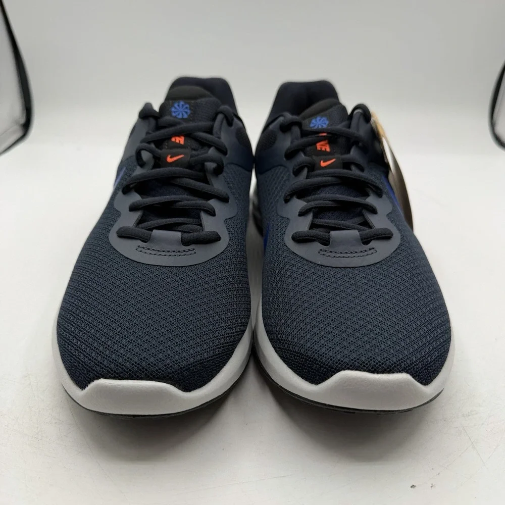 Nike revolution nn