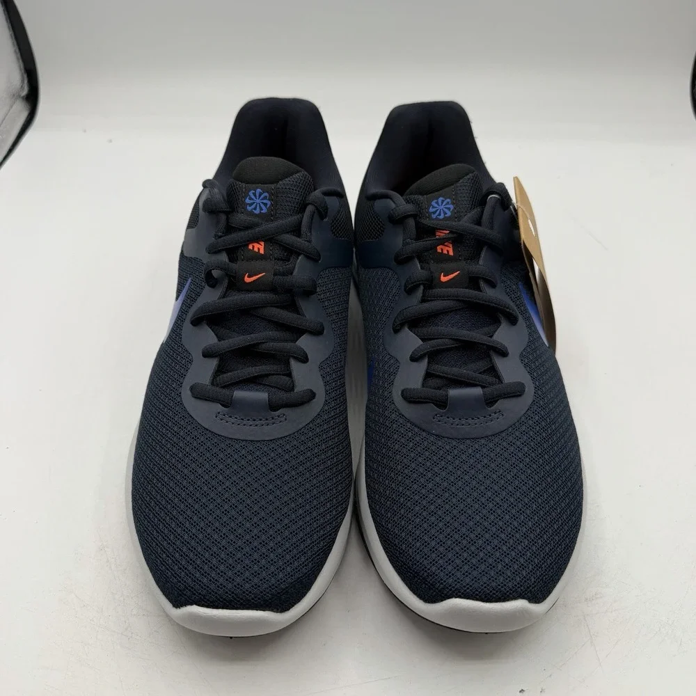 Nike revolution nn