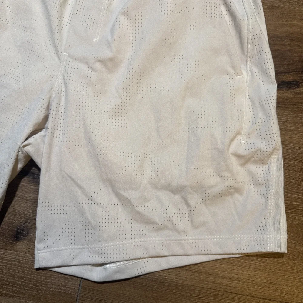 lululemon athletica great shape