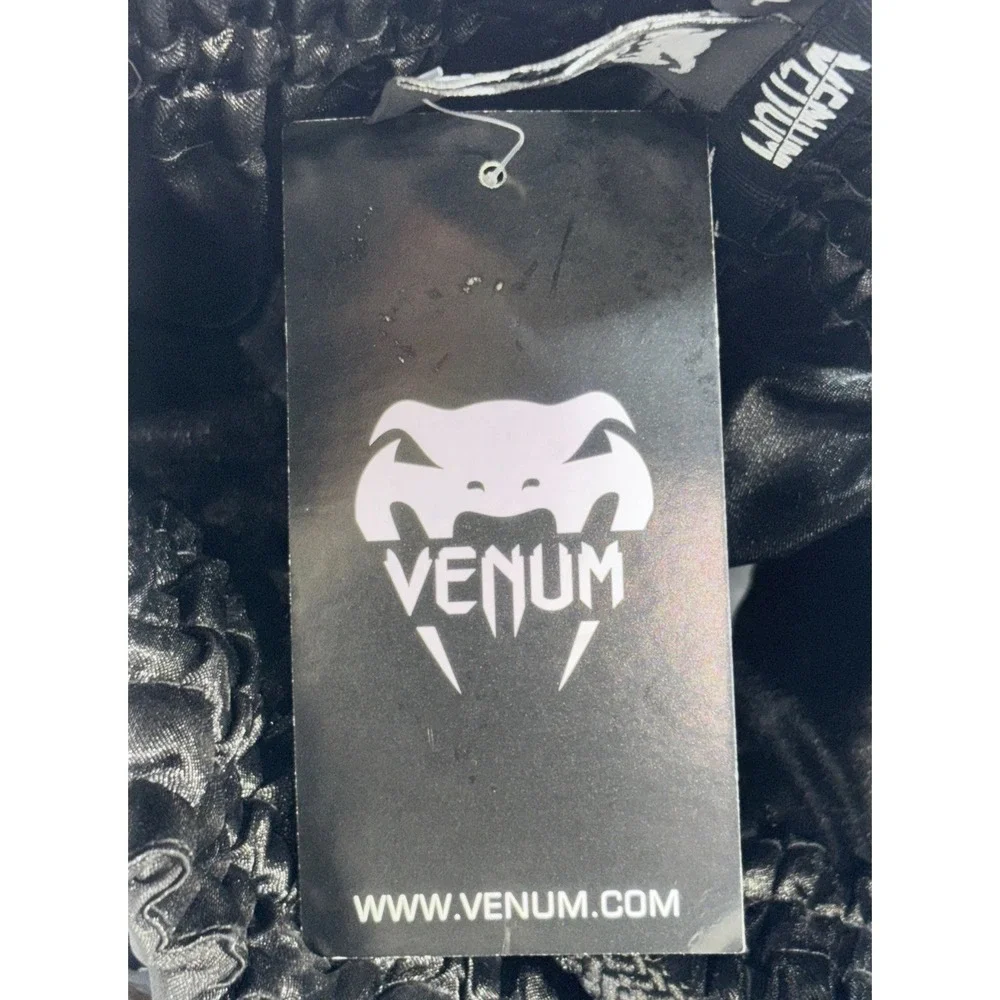 Venum shorts men muay