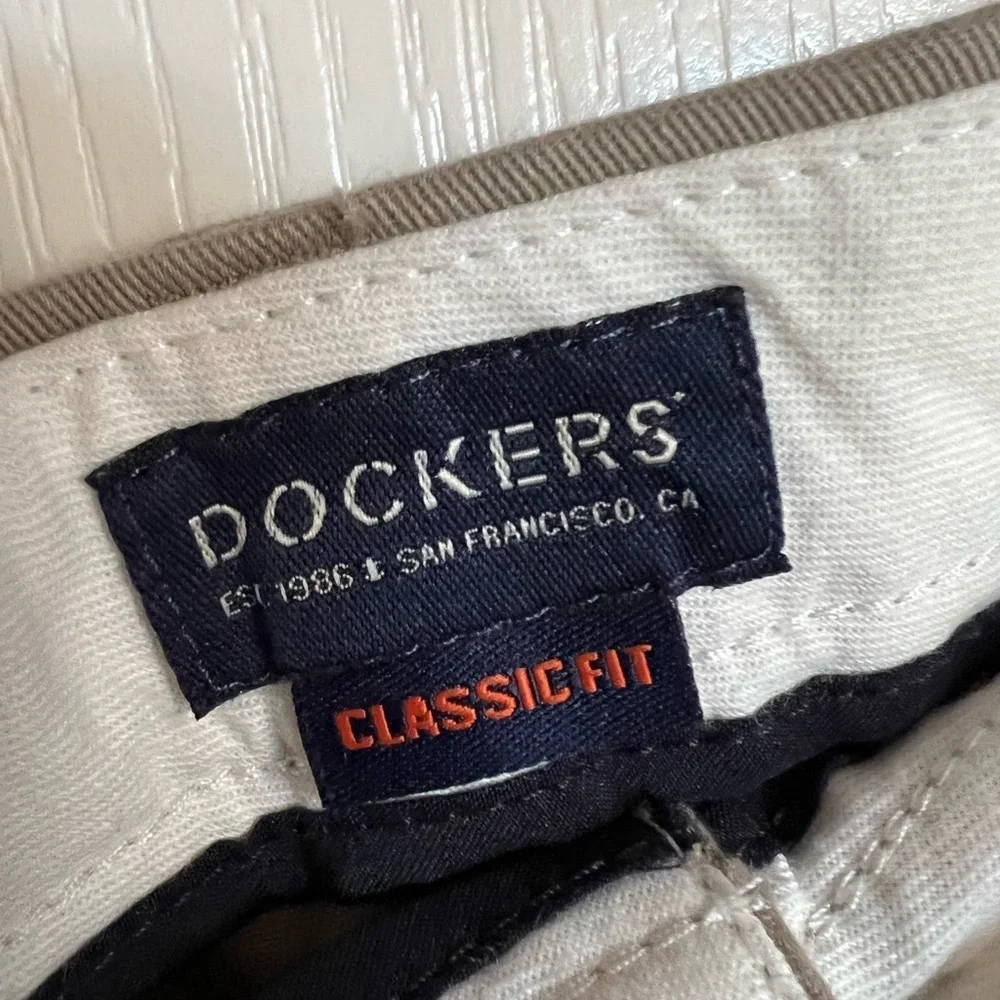 Dockers sign 40