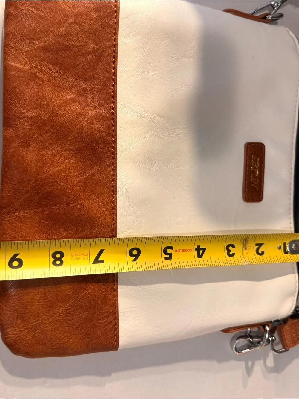 N/A stylish cream