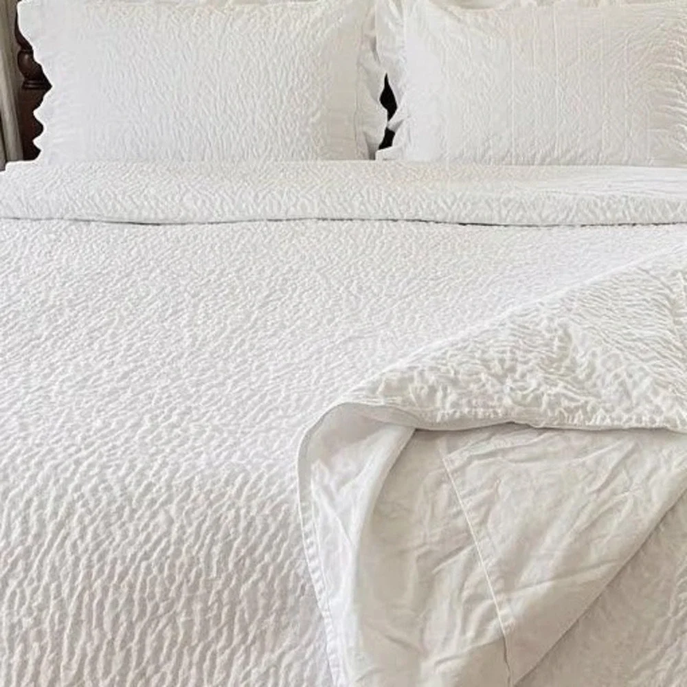 Standard Textile Cumulus Queen Top Duvet Cover Centium Core No Iron Ripple White