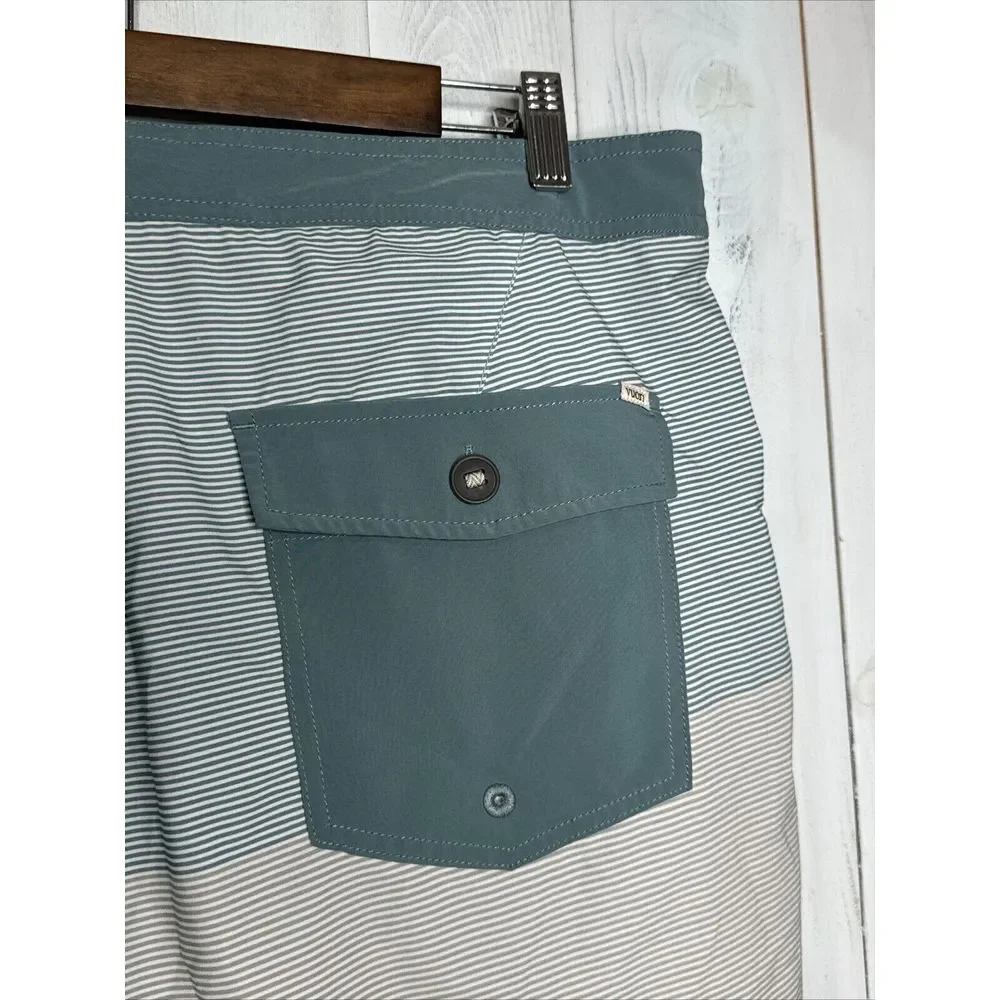 VUORI Cruise Board Shorts Swim Trunks Men's Size 36  Sagebrush‎ Wave Stripe Blue