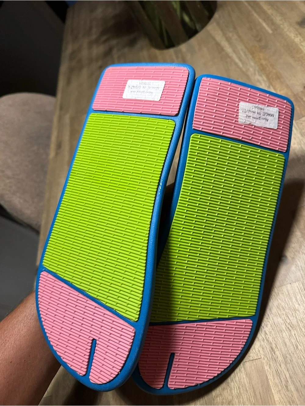 Havaianas tried worn