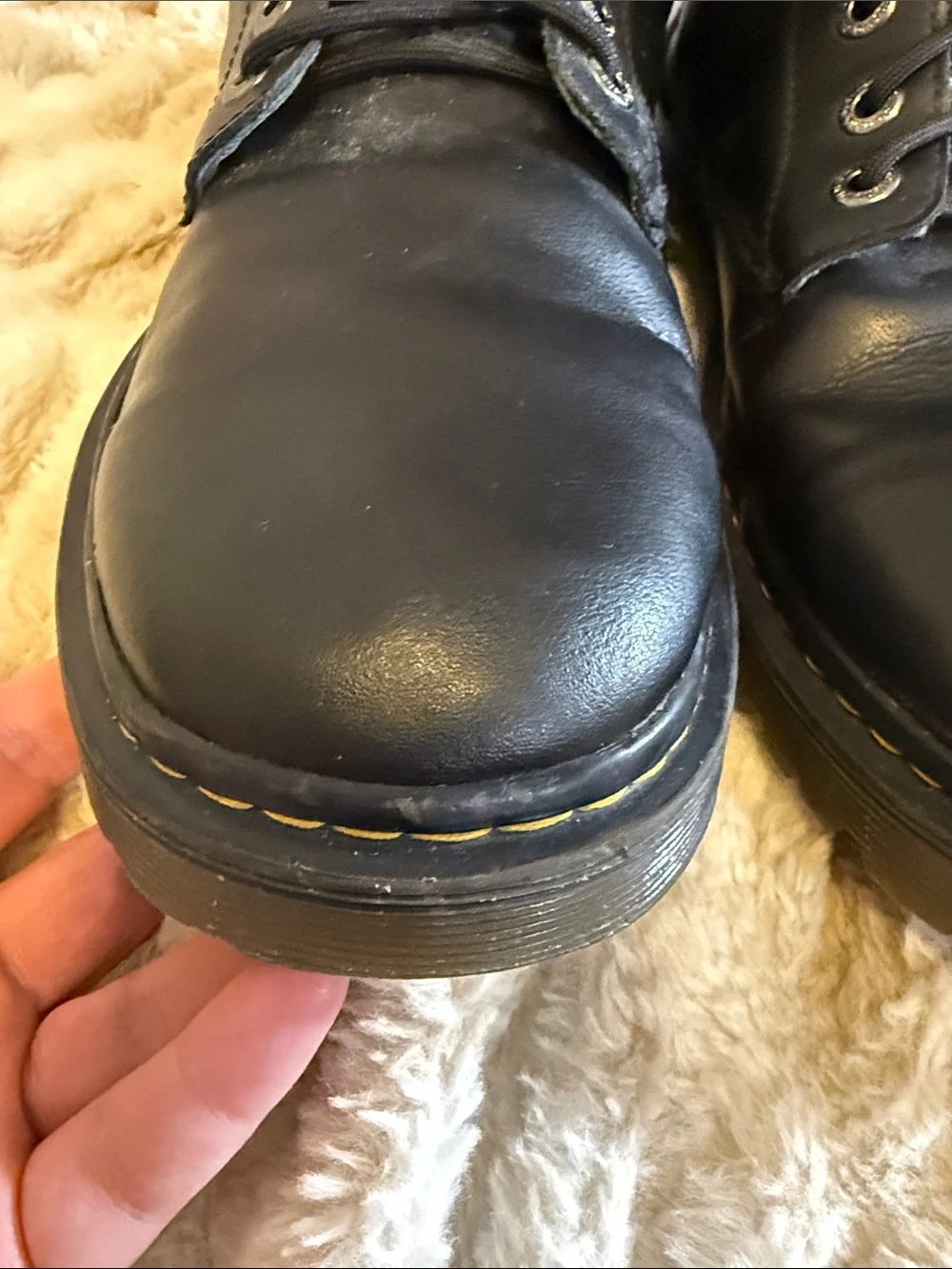 Dr. Martens sturdy black