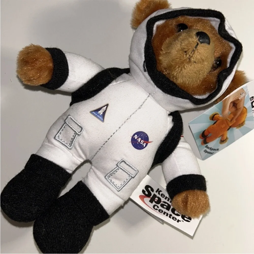 💜Firm Price💜NASA Kennedy Space Center souvenir key chin coin purse