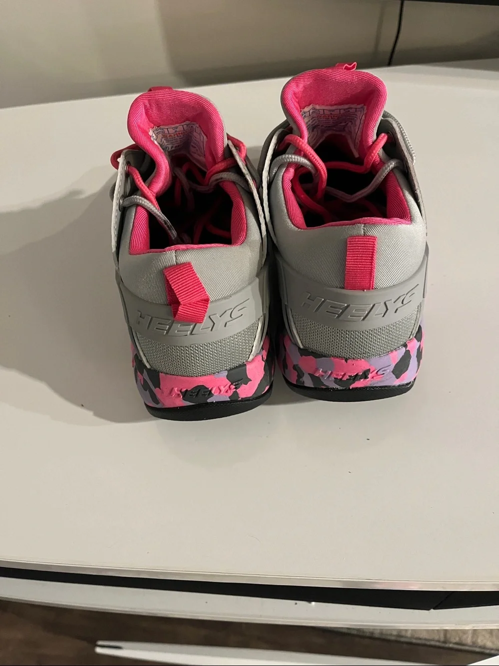 Heelys skate sneakers