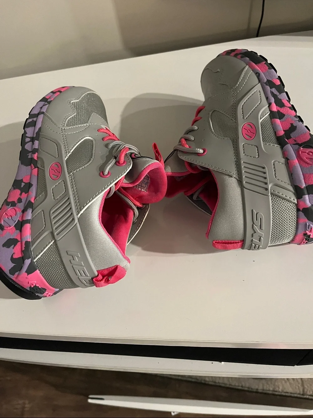 Heelys skate sneakers