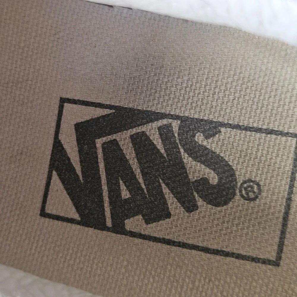 Vans Classic Slip-On Desert Vibes Print Beige Canvas‎ Sneakers Womens 8.5 Mens 7