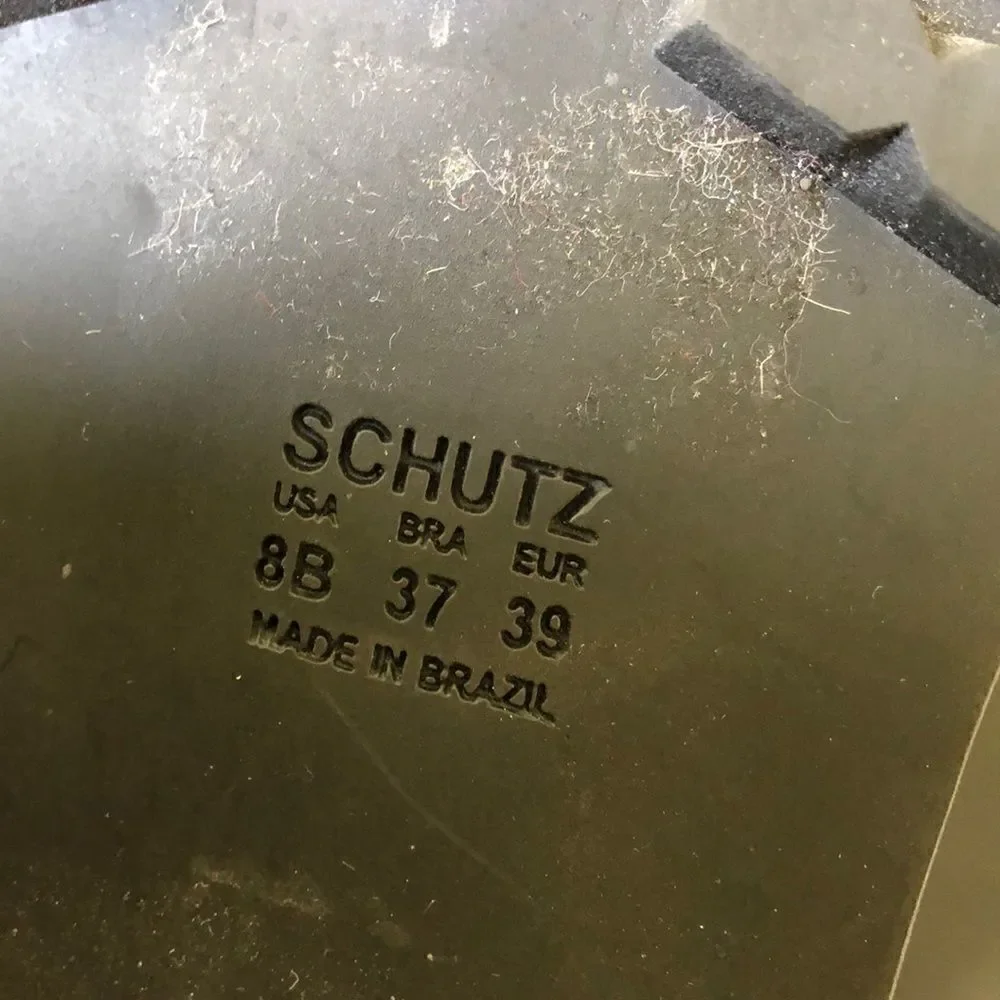 SCHUTZ these are