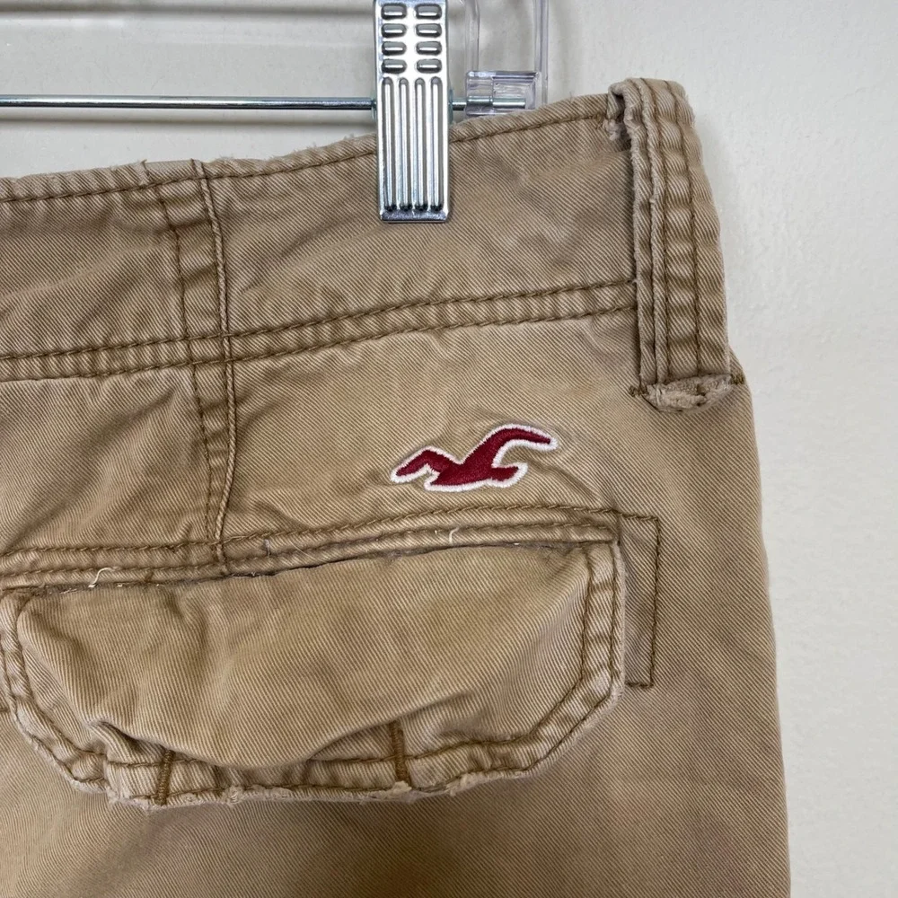 Hollister has some