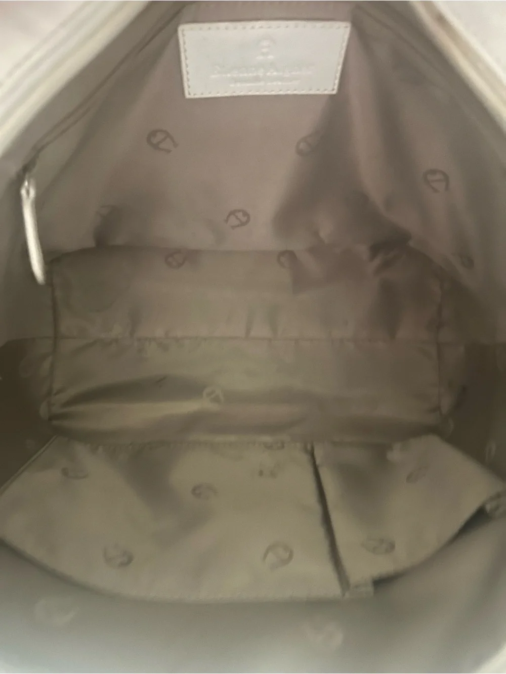Etienne Aigner white leather