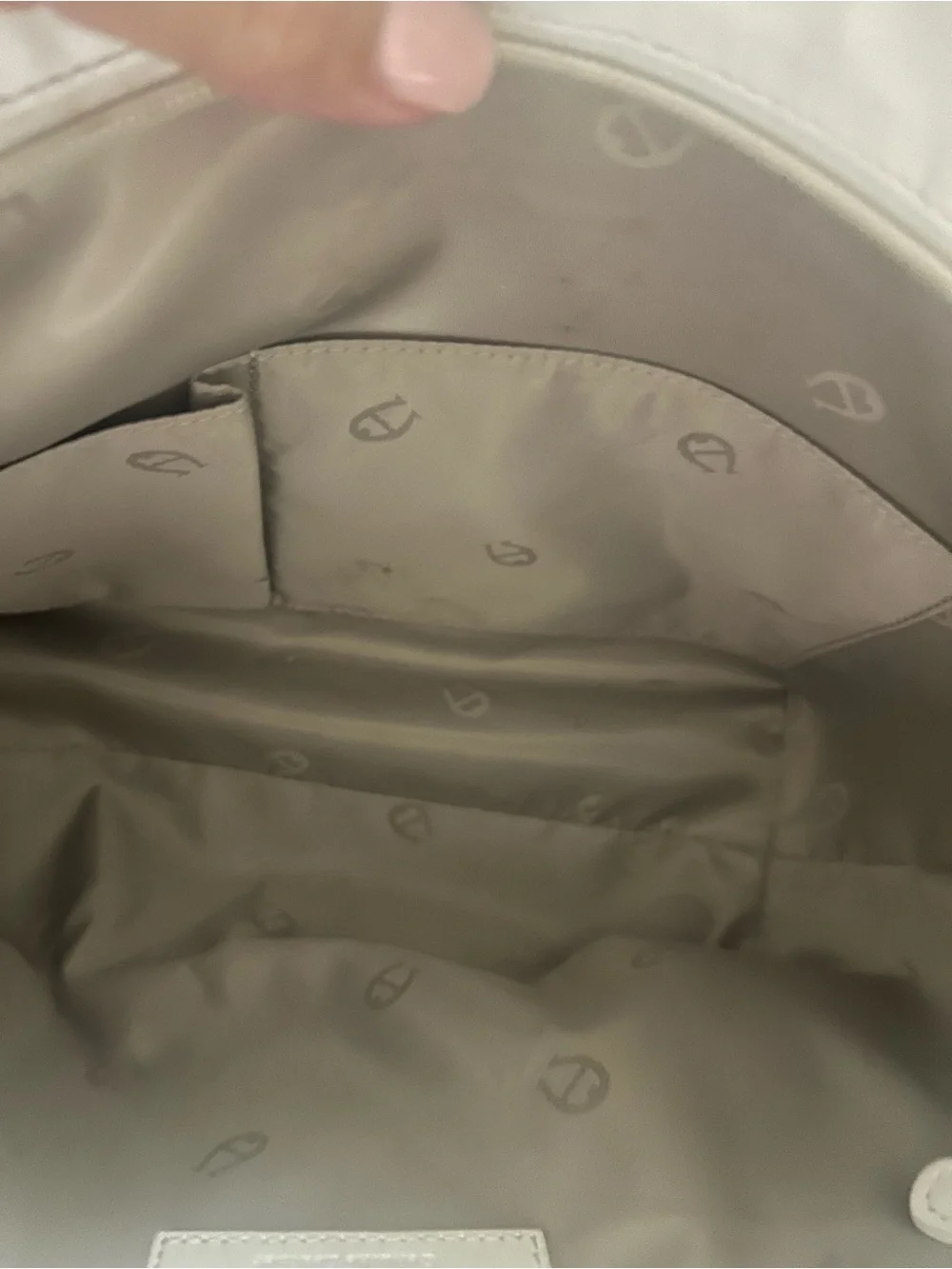 Etienne Aigner white leather