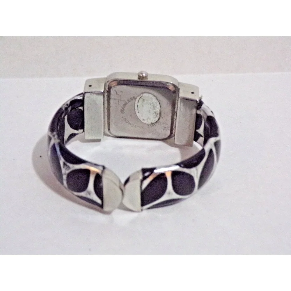 Finesse quartz black