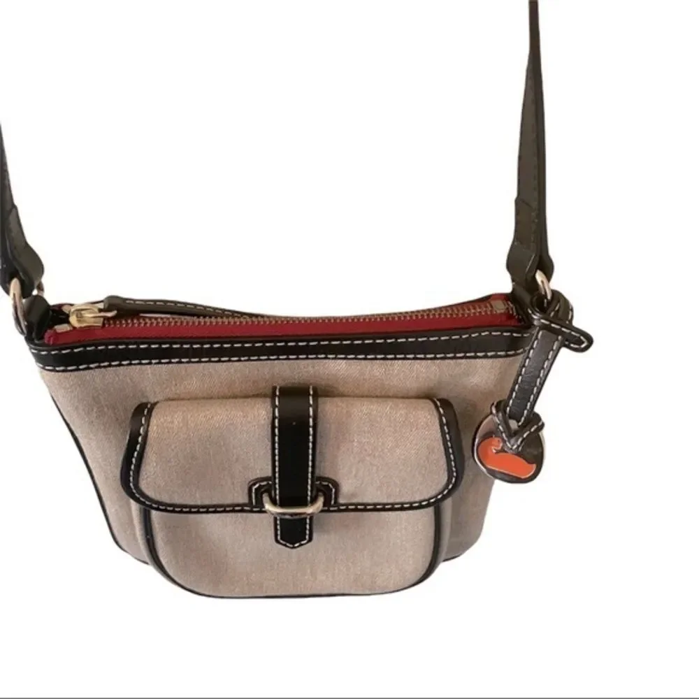 Dooney & Bourke orange logo db