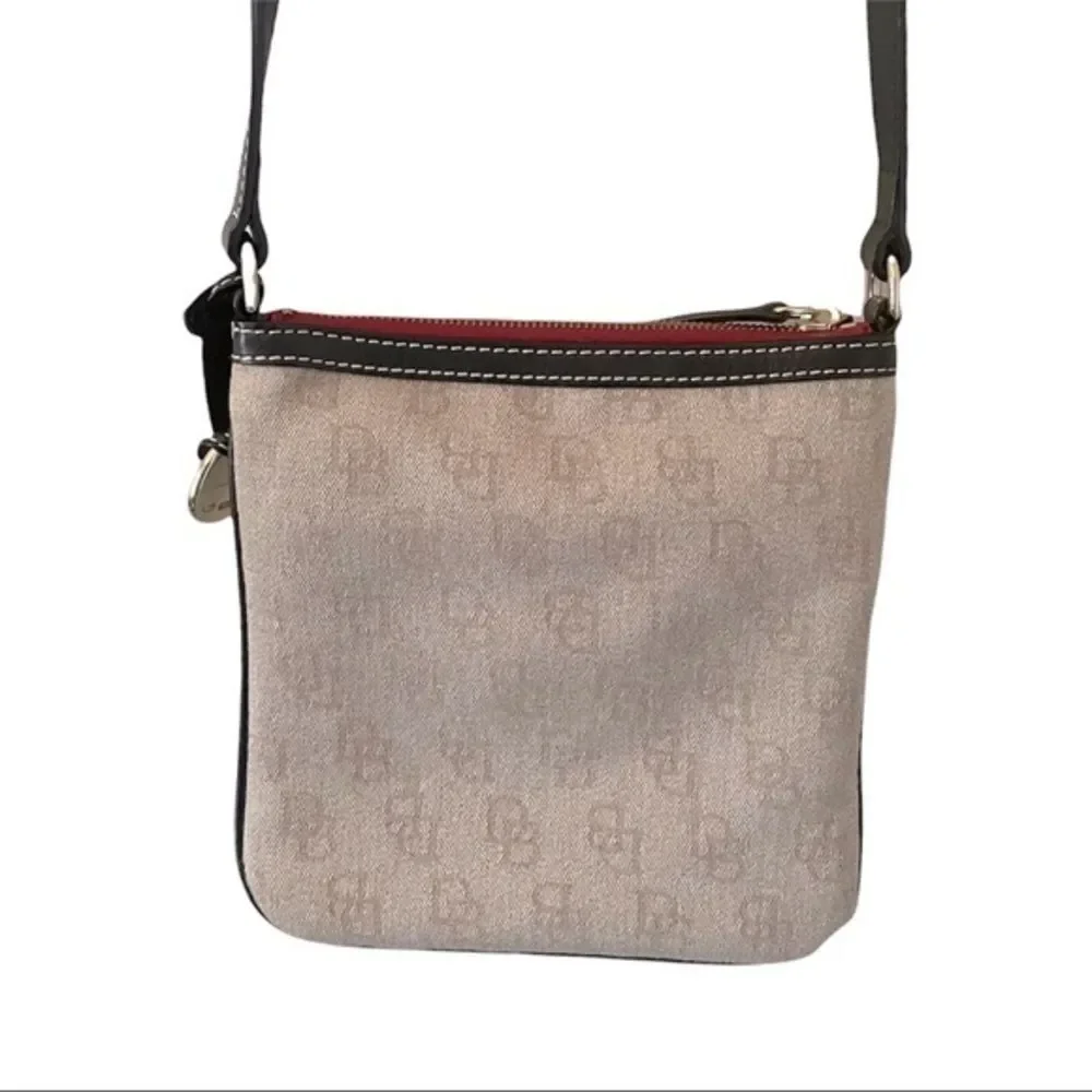Dooney & Bourke classic internet