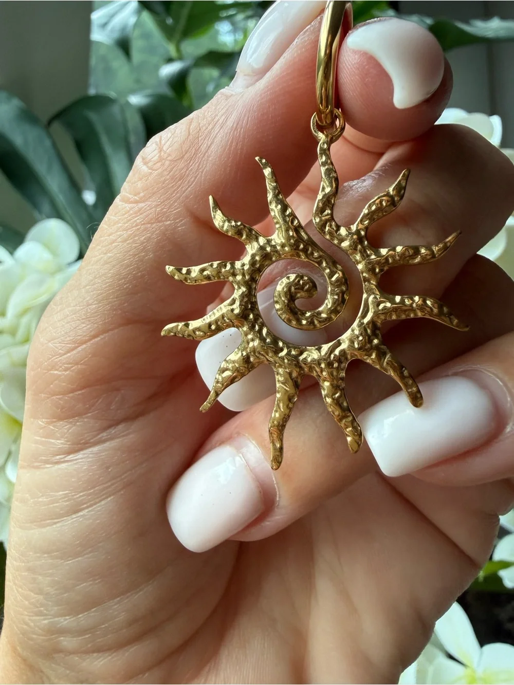 Anthropologie elegant gold
