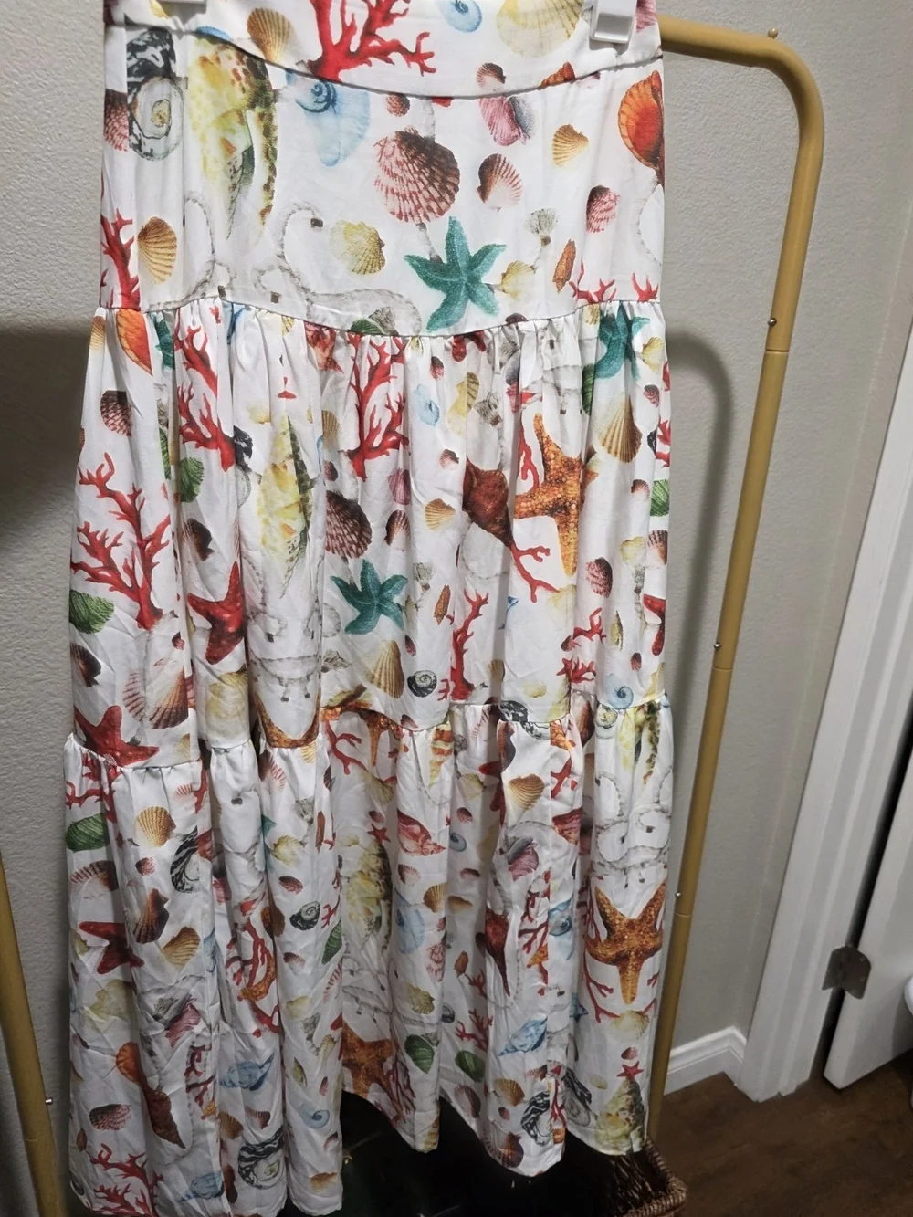 Commense White Maxi Dress with Multicolor Seashell Print