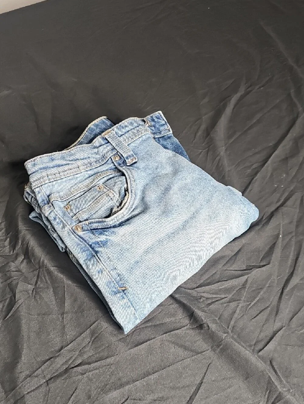 Kenneth Cole Light Wash Slim Jeans - Pale Blue Denim