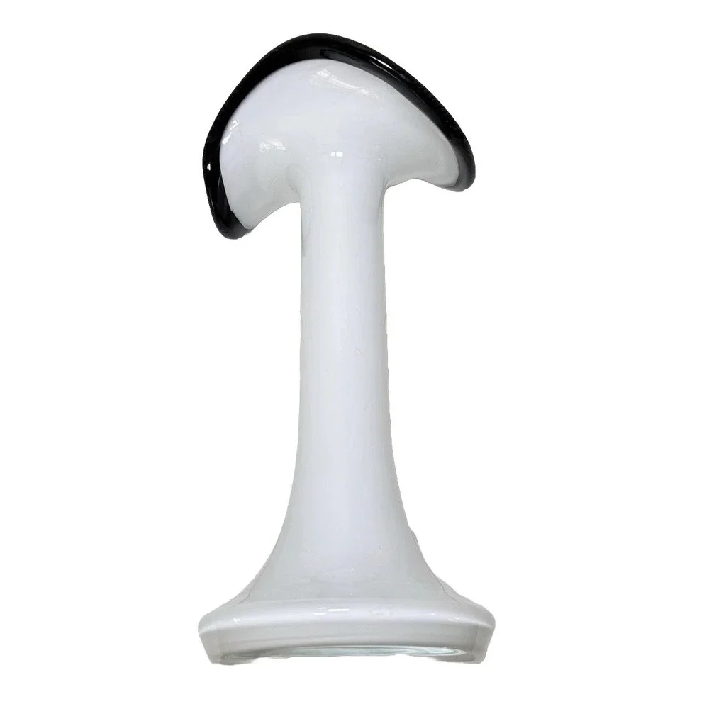 Glassworks Tarnowiec black white