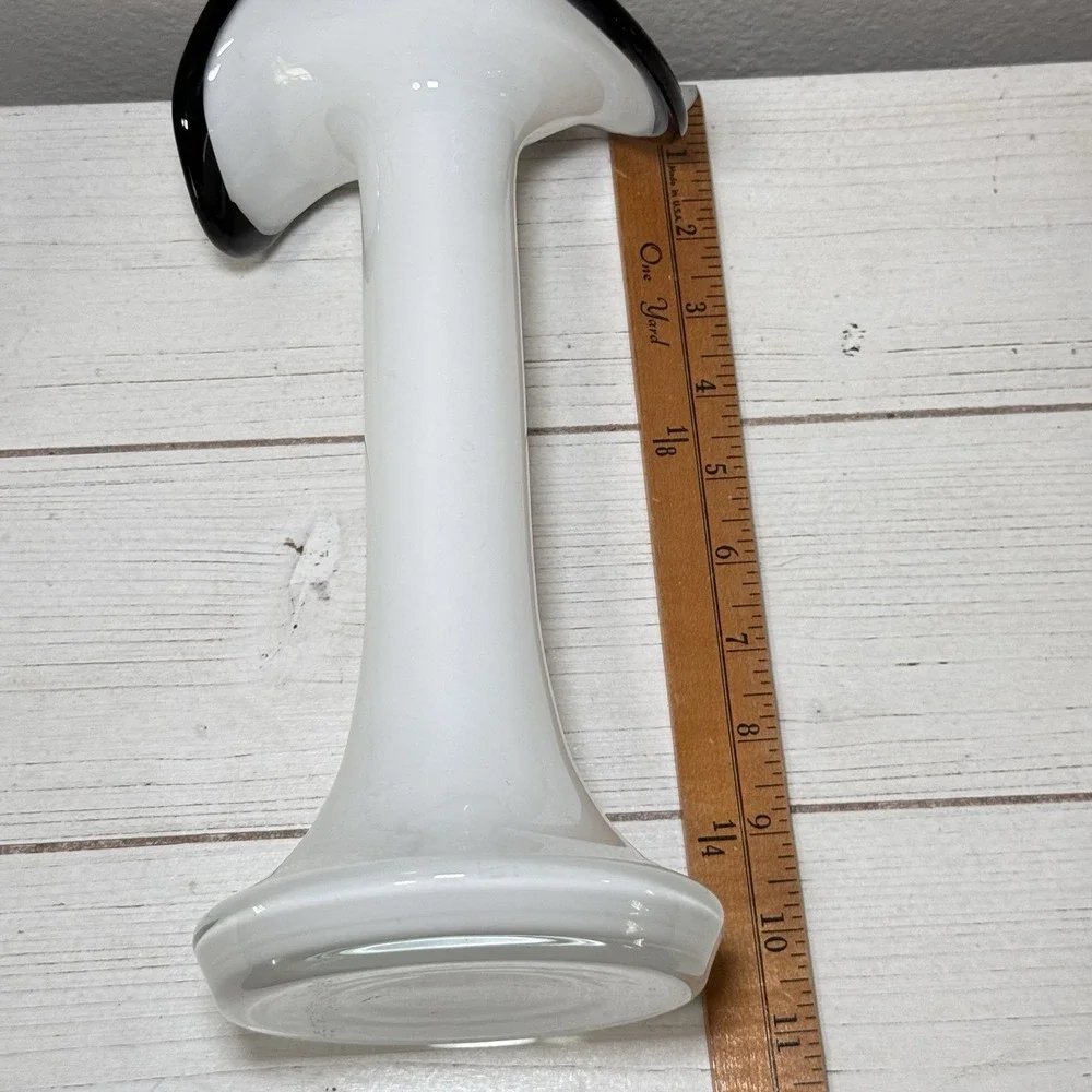 Glassworks Tarnowiec black white