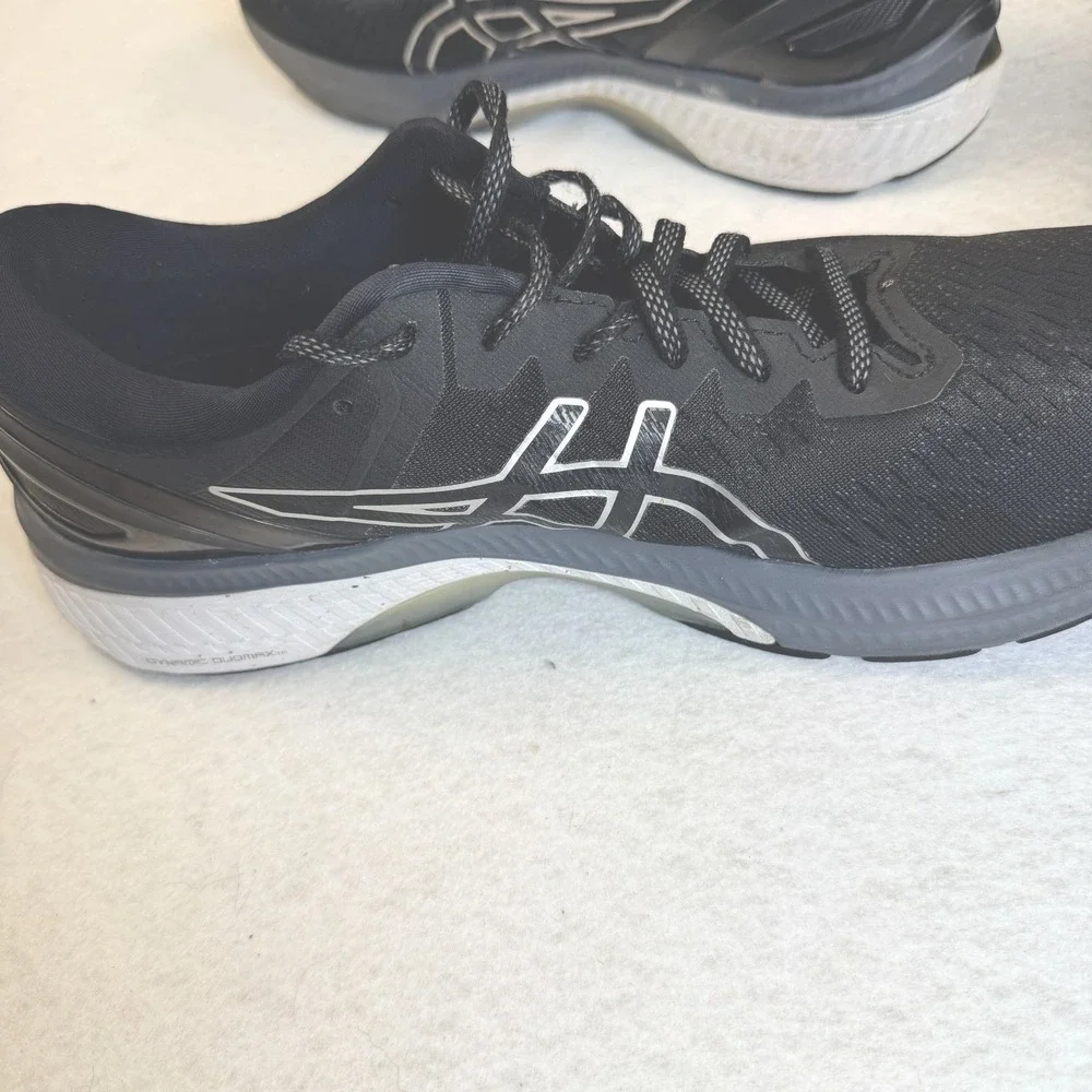 Asics pre owned