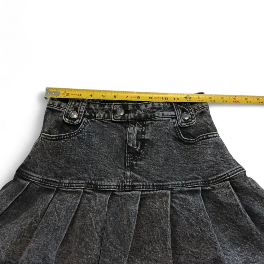 Wild Fable Mini Skirt Womens 2 Black Excellent Acid Wash Pleated Y2K Denim Skirt