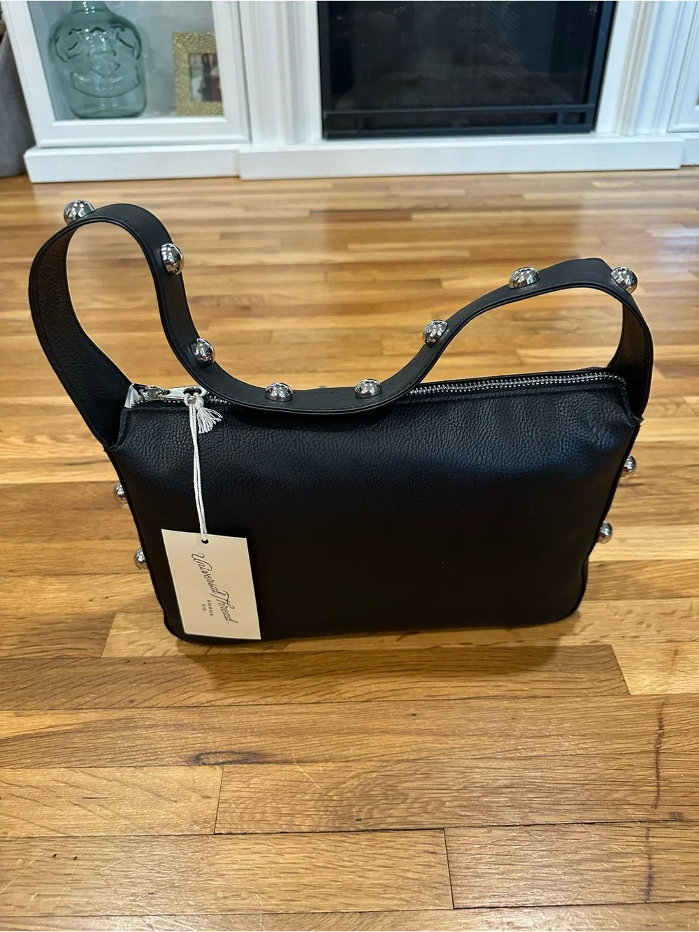 N/A sleek black