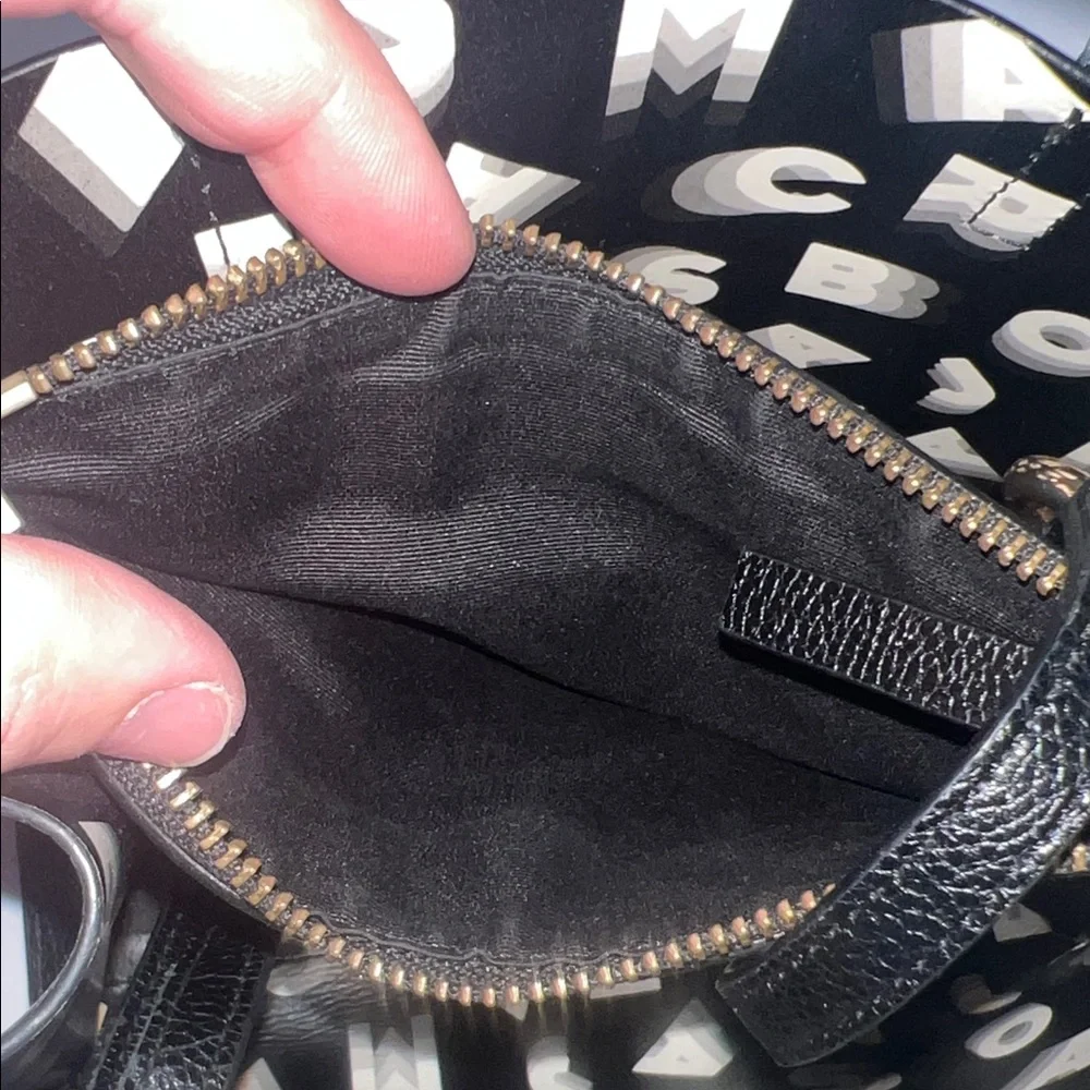 Marc Jacobs ** please tone