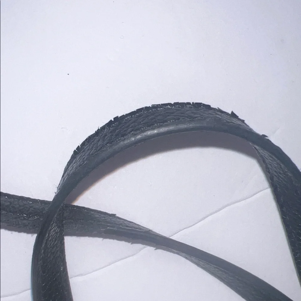 Marc Jacobs provide leather see