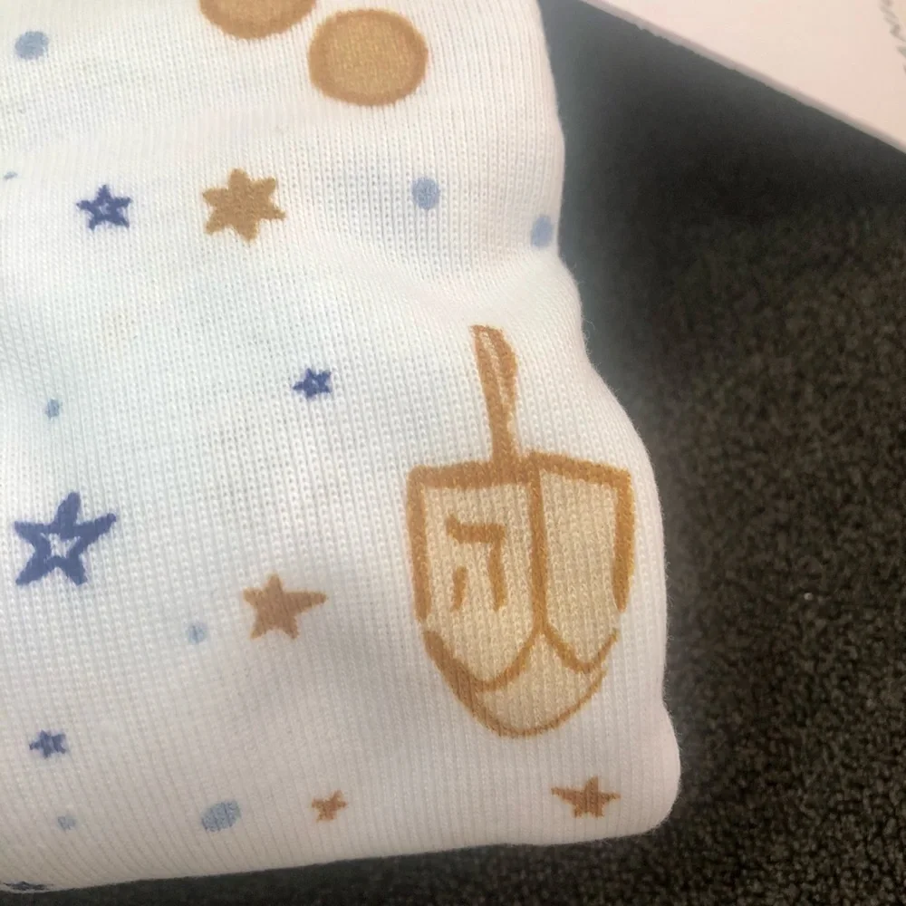 Pottery Barn Kids ensure eight