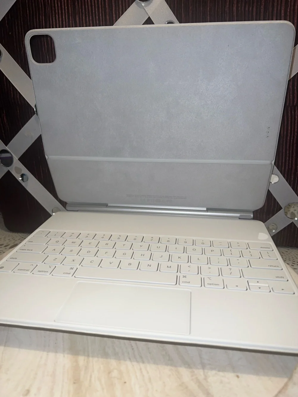 White Wireless Keyboard Case for Tablet - Slim Protective Folio