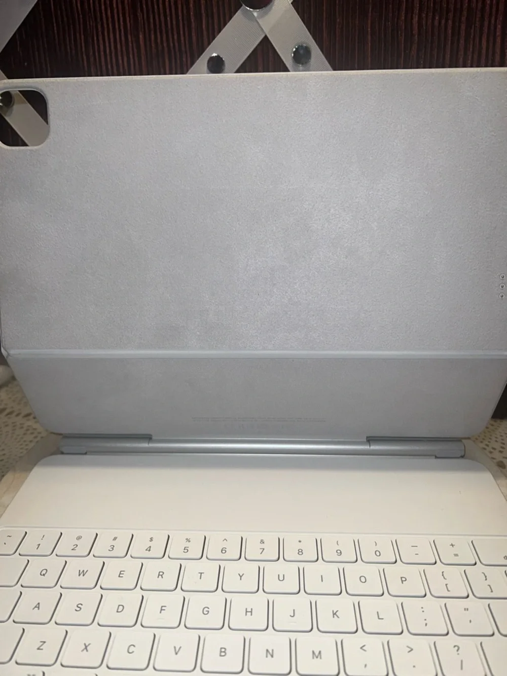 Apple slim white