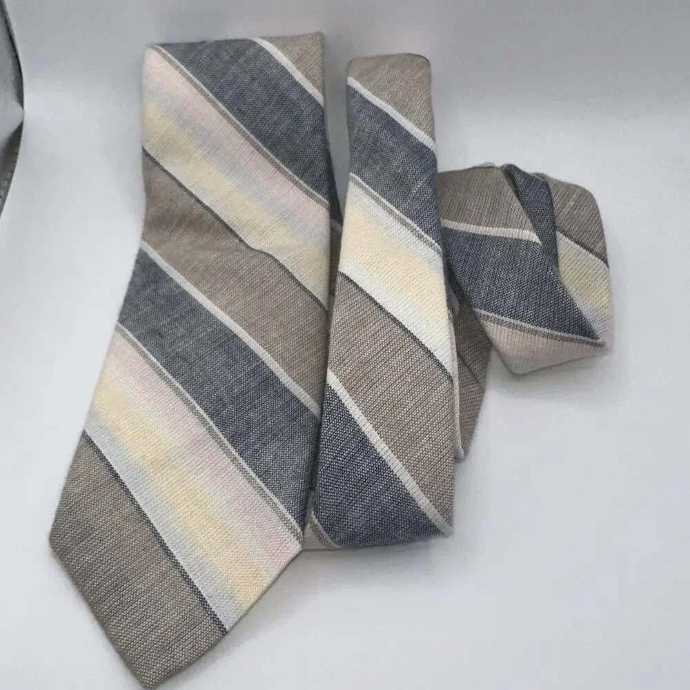 Etienne Aigner this vintage