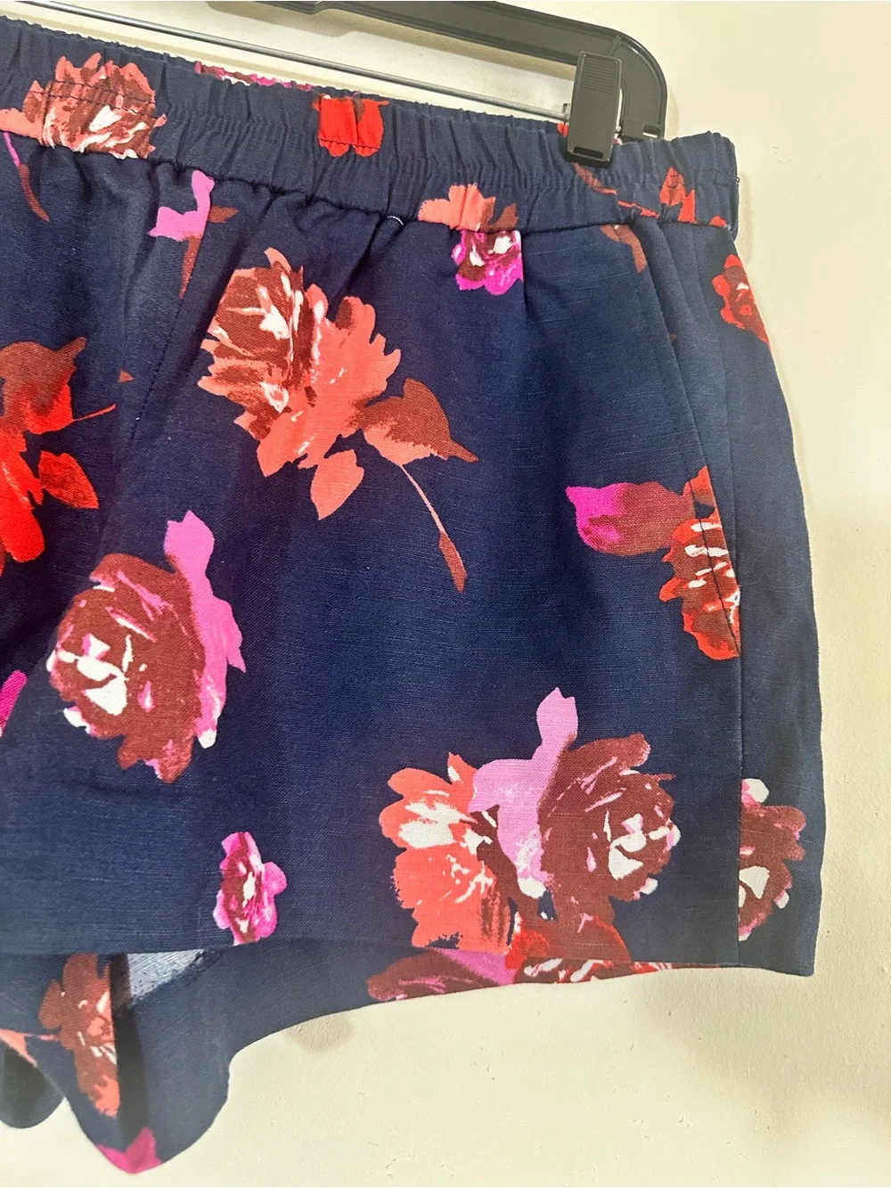 J.Crew linen blend navy floral pull on shorts Size 8